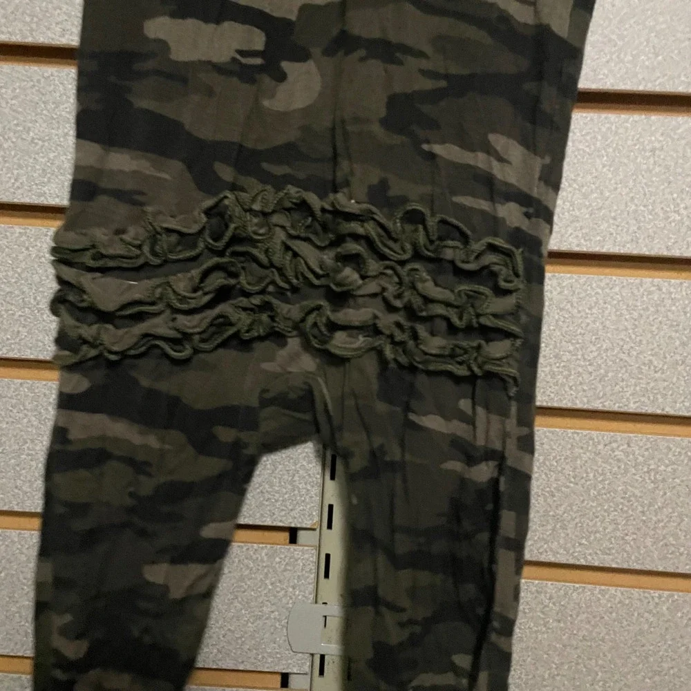 Girls Little Buggins Camouflage‎ Ruffle Zipper Footless Pajamas Sleepwear 18 24M